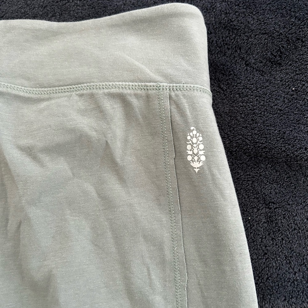 Free people movement leggings - Picture 8 of 8